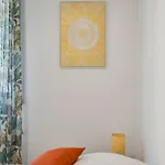 New! 2-bedroom & Parking, Close To Tram & Metro, Terrace