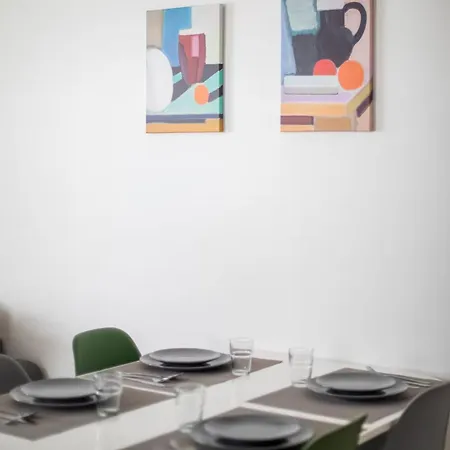 Διαμέρισμα Nouveau ! 2 Chambres, Parking, Proche Tramway Et Metro, Terrasse *