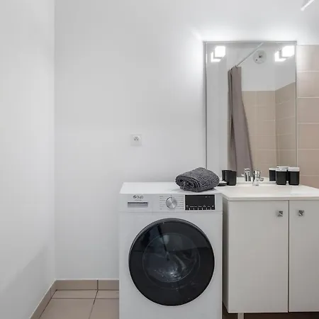 Lejlighed Nouveau ! 2 Chambres, Parking, Proche Tramway Et Metro, Terrasse *